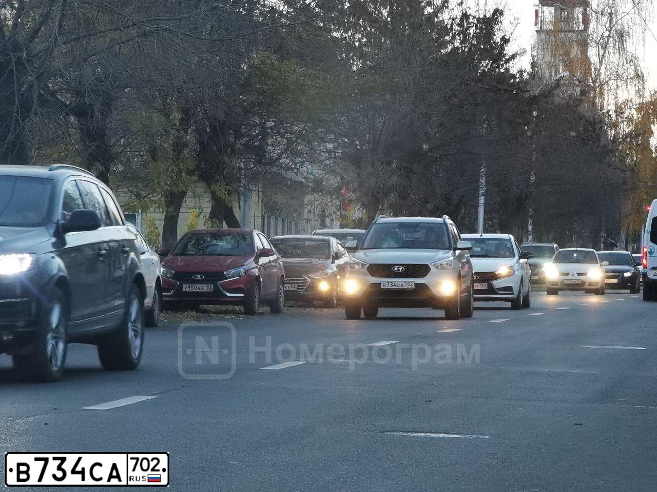 Фото автомобиля HYUNDAI CRETA, 2020 — госномер М267ТА702. Цвет: СЕРЫЙ
