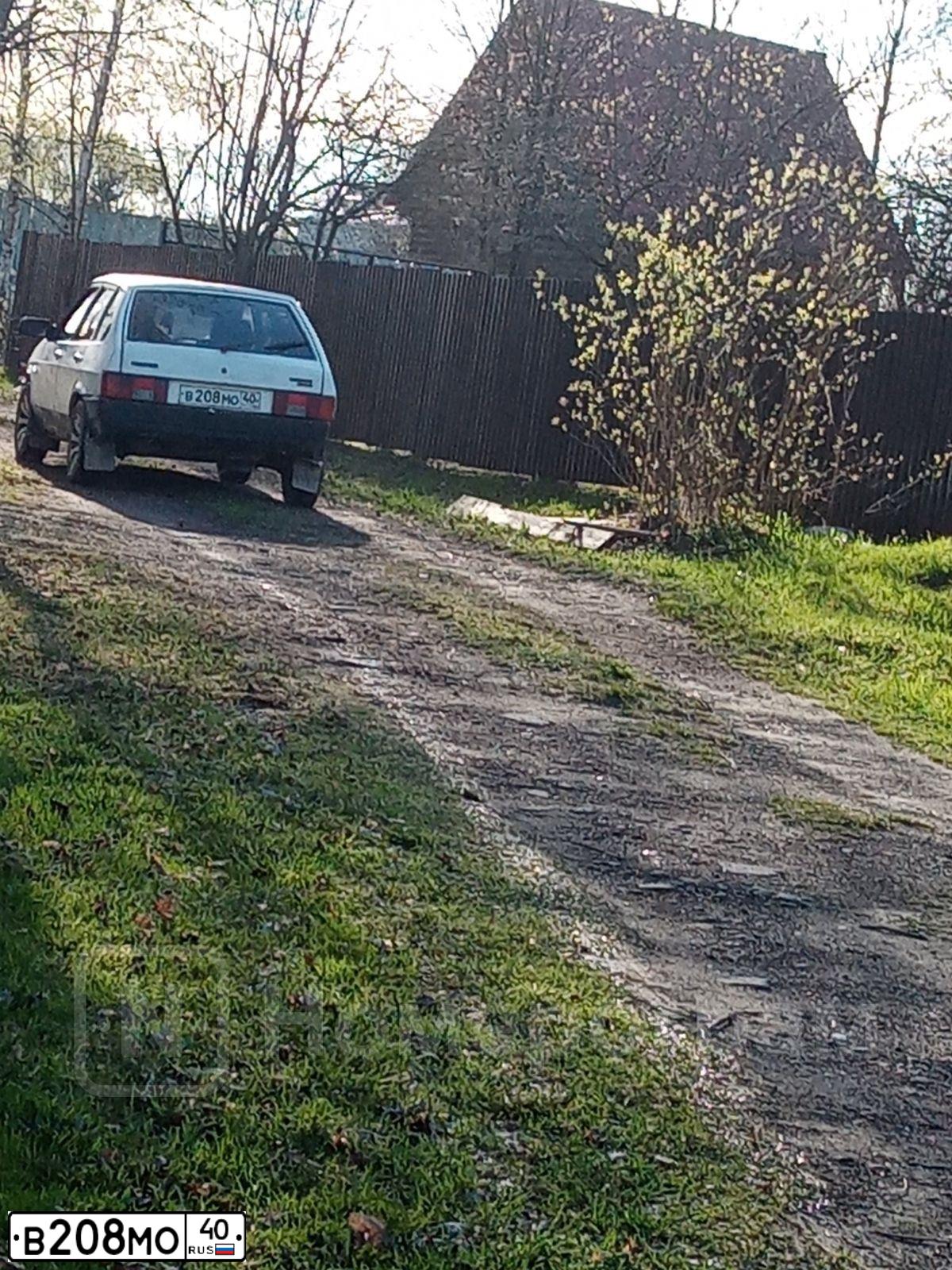 Фото автомобиля LADA 2109 SAMARA, 1988 — госномер В208МО40. Цвет: Белый