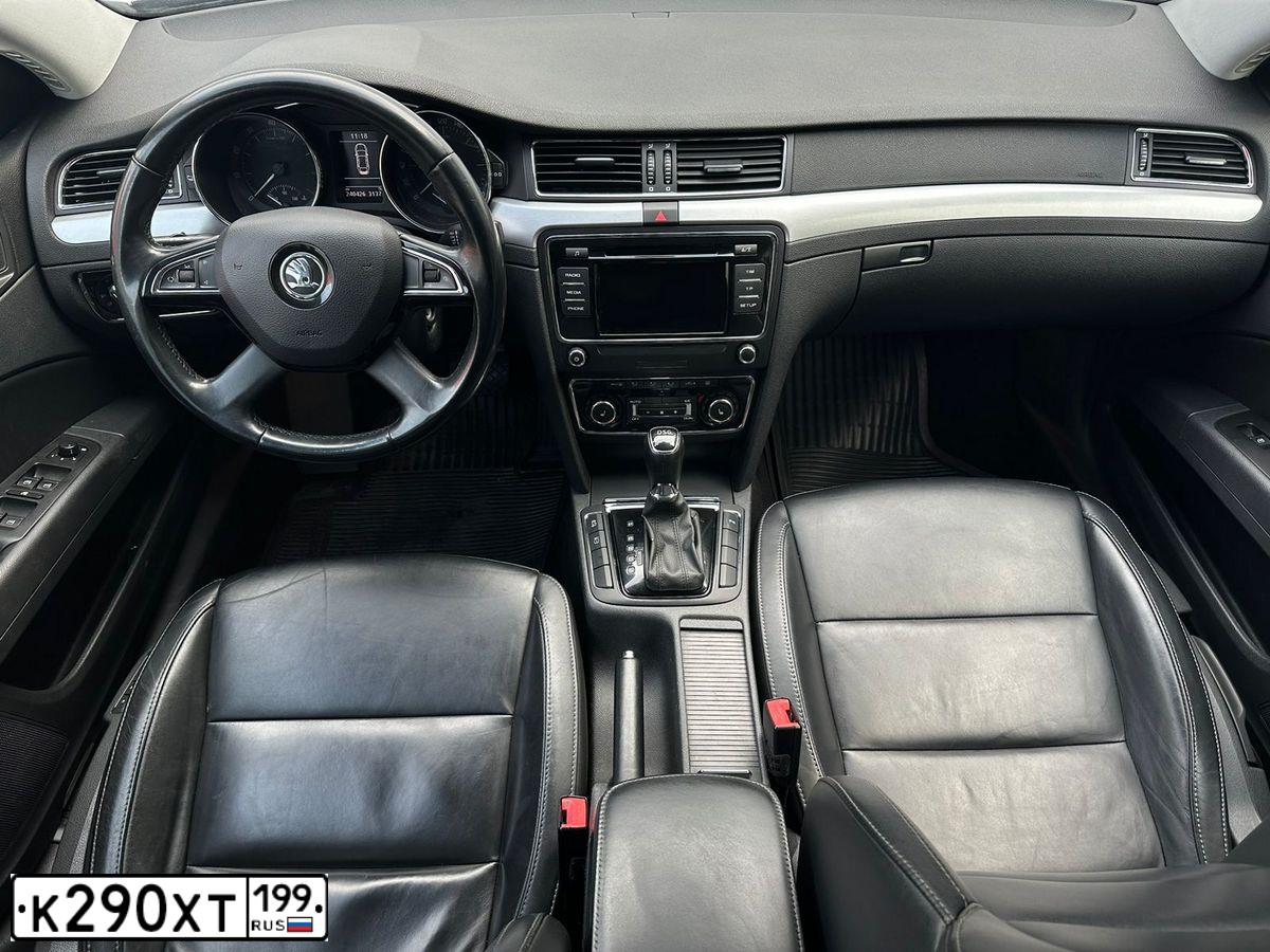 Фото автомобиля SKODA SUPERB, 2014 — госномер М974УР790. Цвет: Коричневый