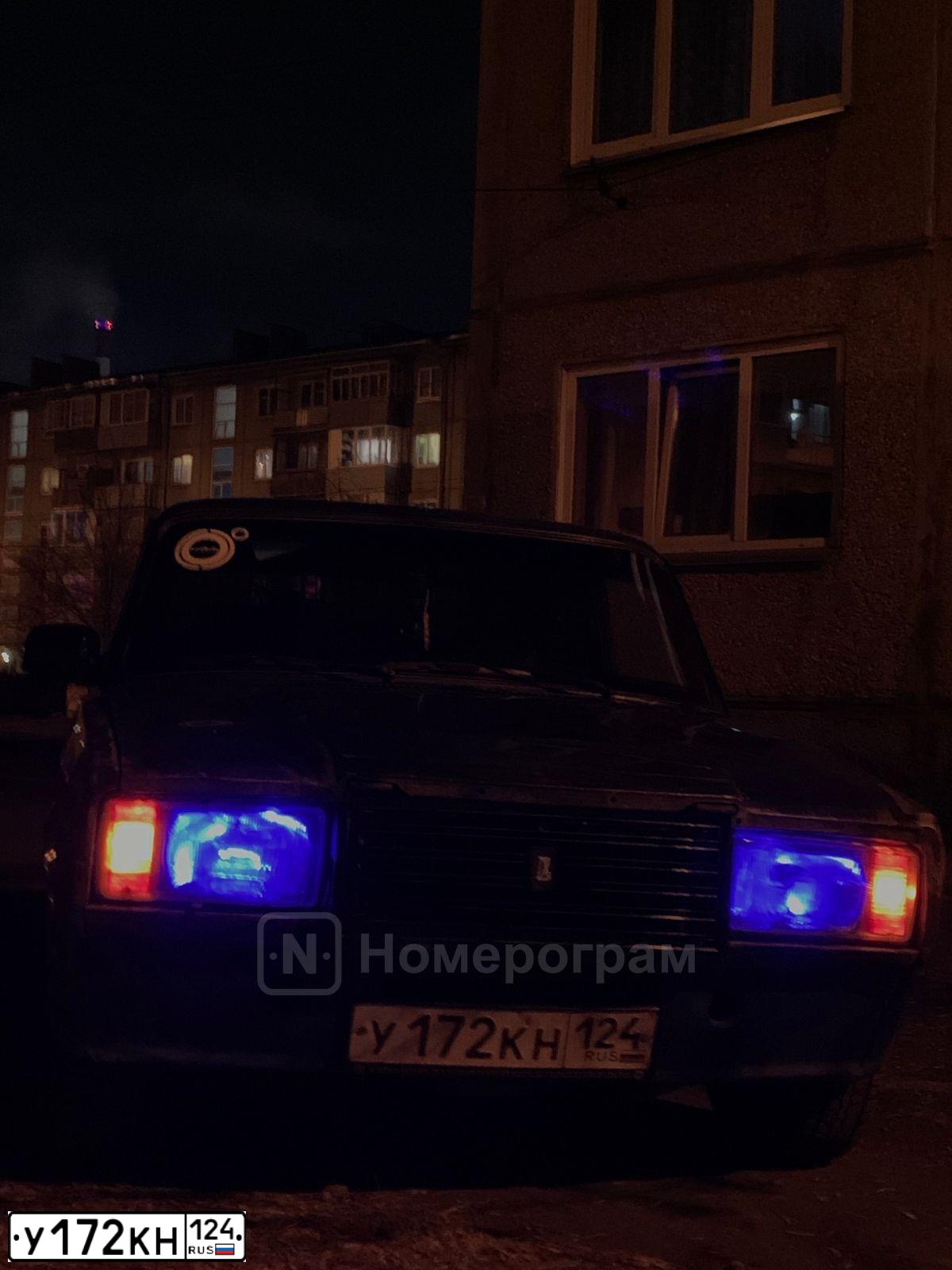 Фото автомобиля LADA 2107, 2005 — госномер Н468ТВ24. Цвет: СИНИЙ