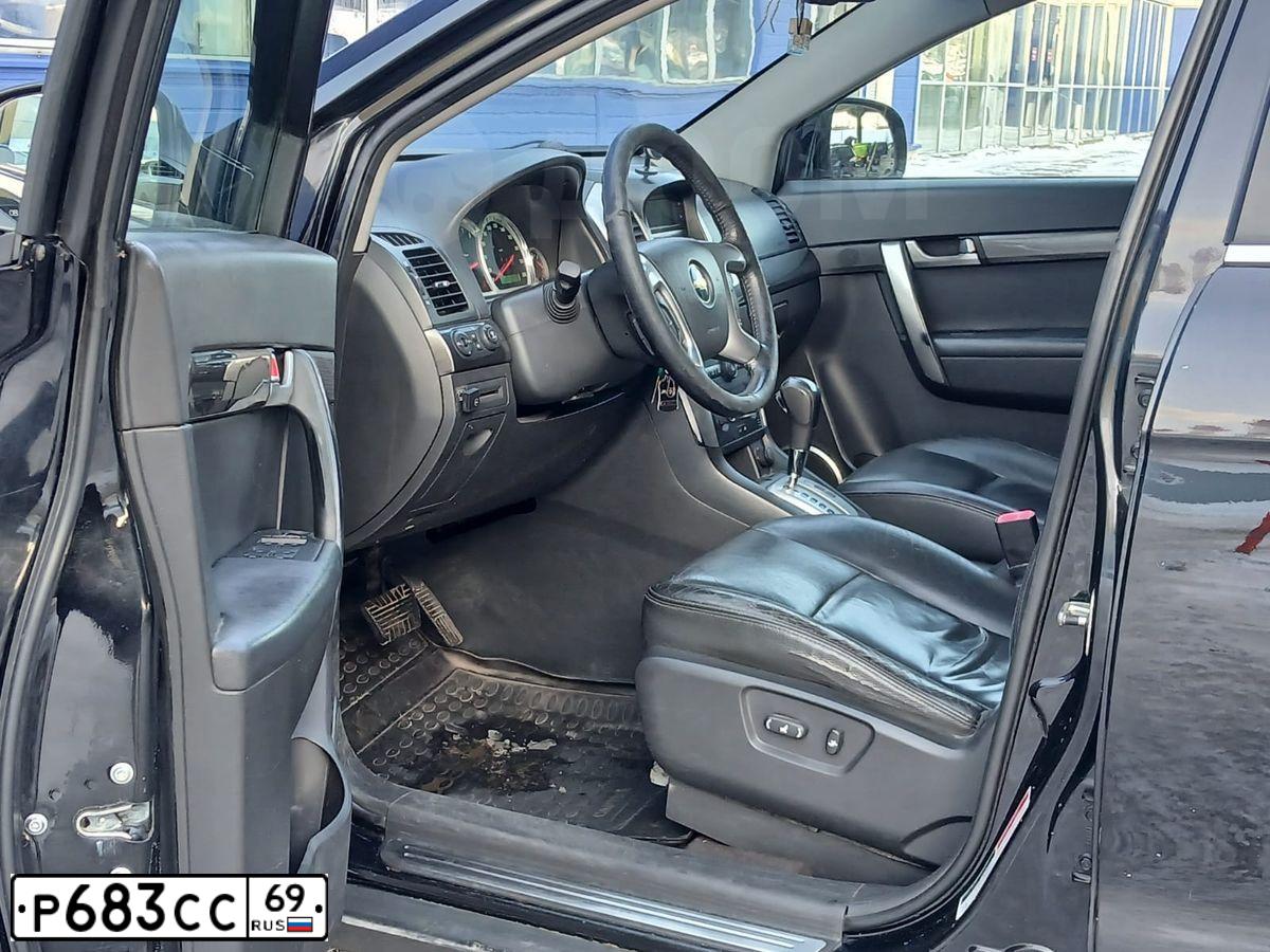 Фото автомобиля CHEVROLET CAPTIVA, 2007 — госномер М203УВ62. Цвет: ЧЕРНЫЙ