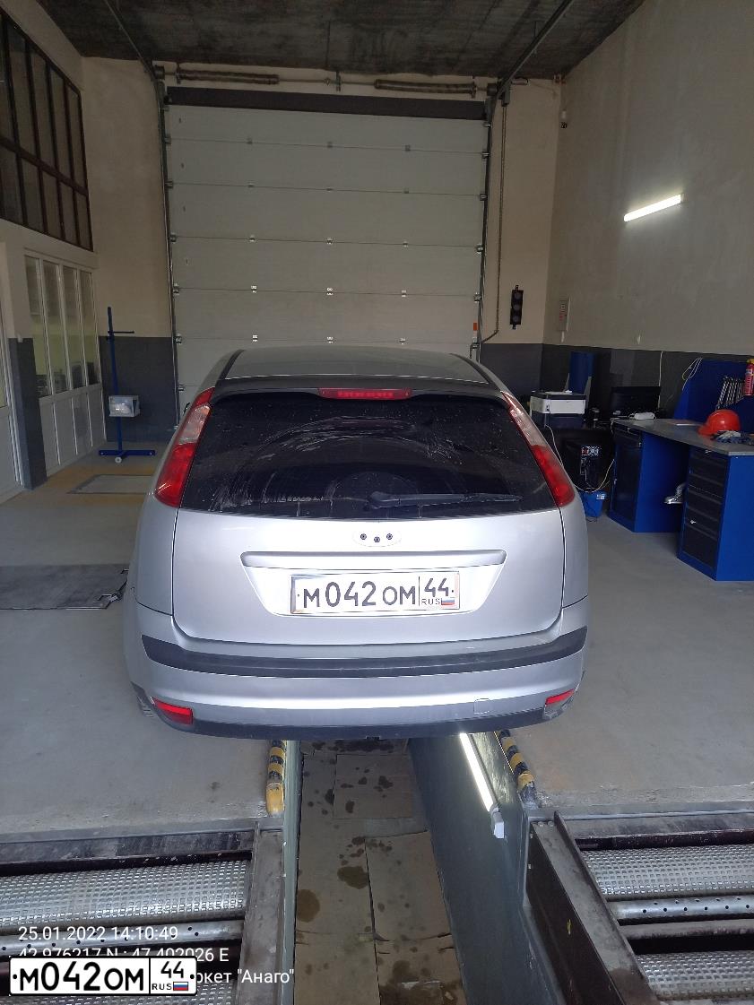 Фото автомобиля FORD FOCUS, 2007 — госномер С652АР40. Цвет: СЕРЕБРИСТЫЙ