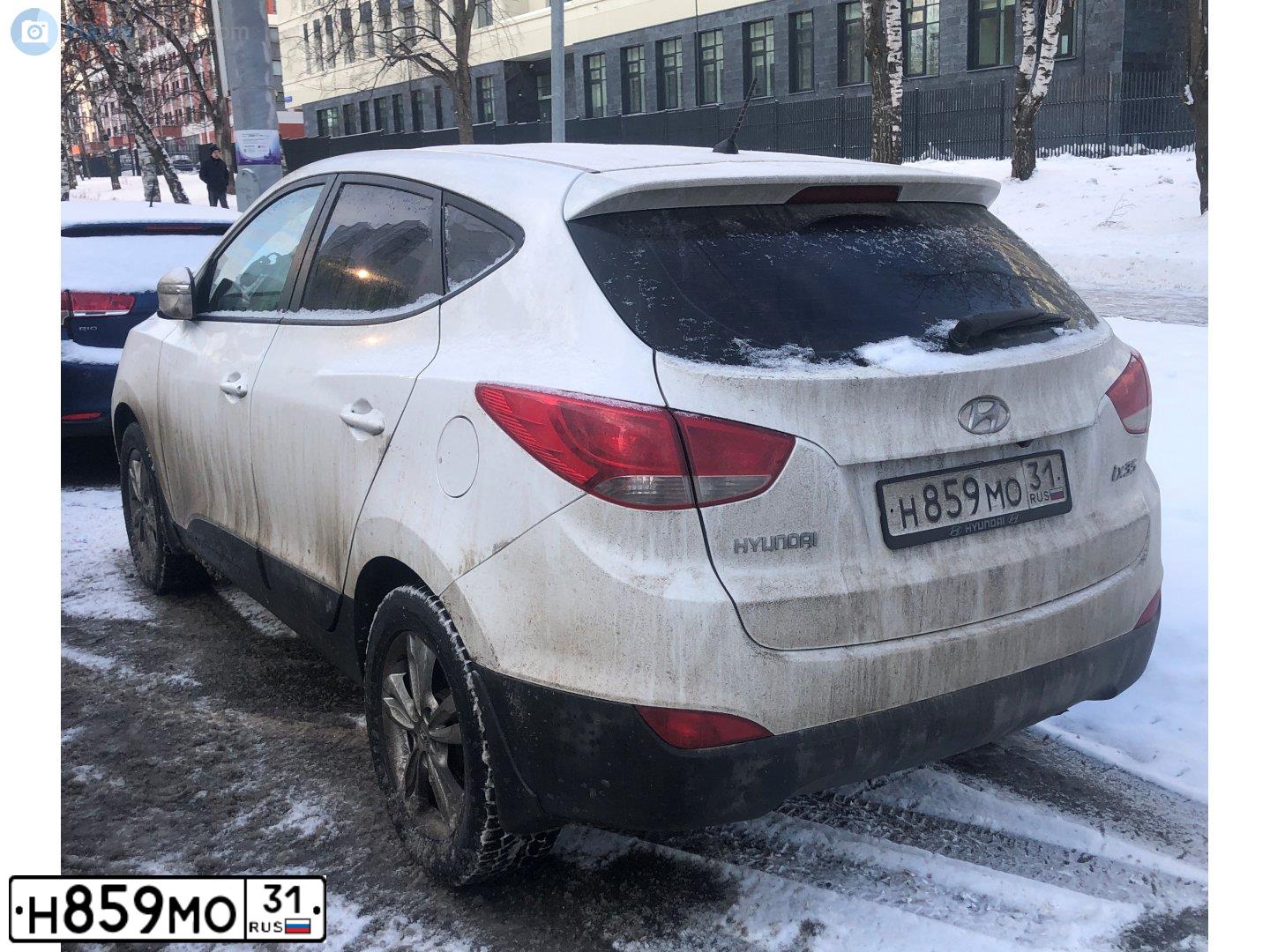 Фото автомобиля HYUNDAI IX35, 2013 — госномер Н859МО31. Цвет: Белый