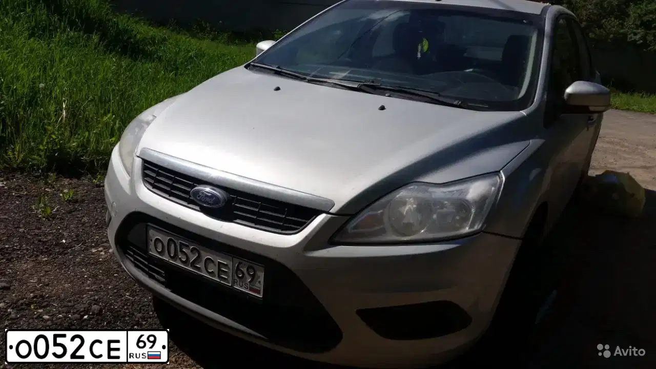 Фото автомобиля FORD FOCUS, 2011 — госномер М895НН797. Цвет: Серебристый