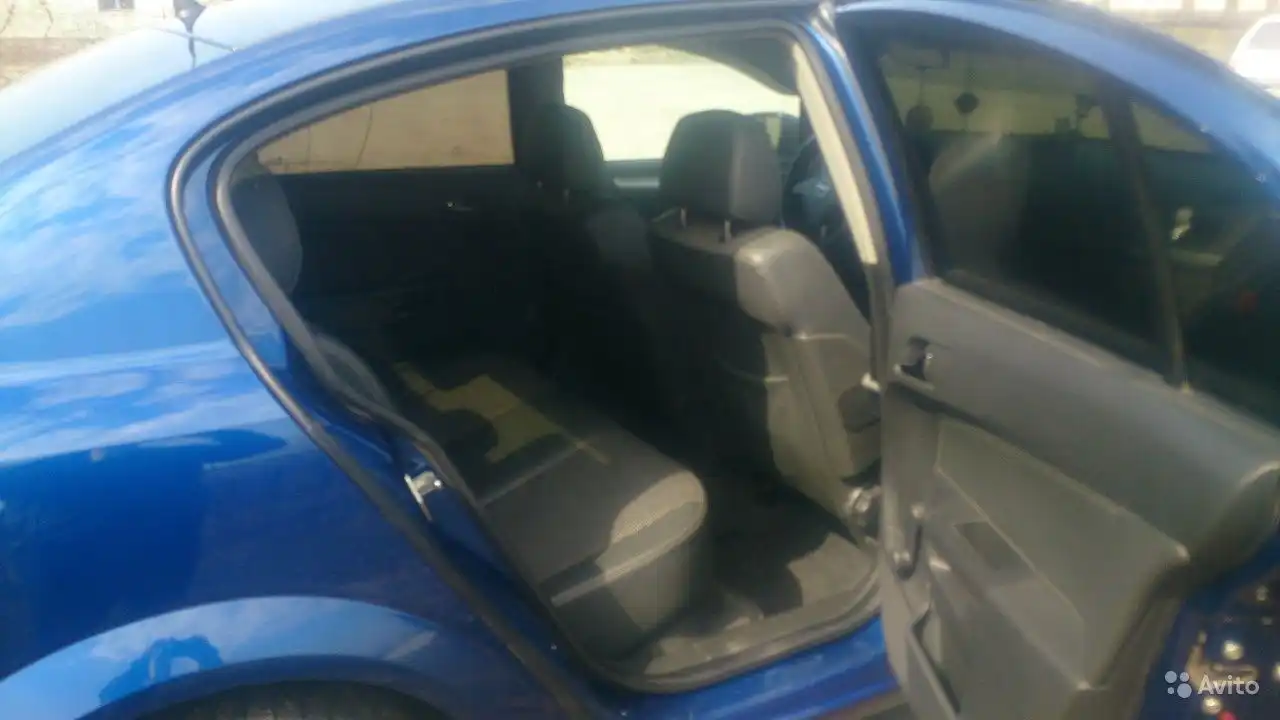 Фото автомобиля OPEL ASTRA, 2008 — госномер Х920ОС763. Цвет: синий
