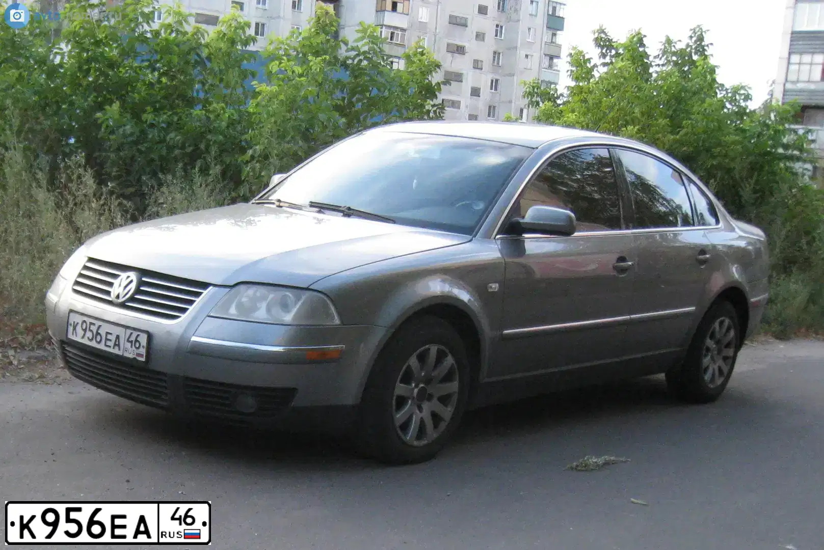 Фото автомобиля VOLKSWAGEN PASSAT, 2002 — госномер Н006СК46. Цвет: СЕРЫЙ