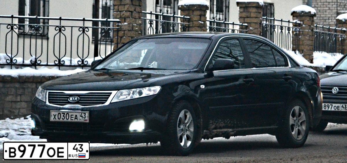 Фото автомобиля LADA 1119 KALINA, 2012 — госномер В977ОЕ43. Цвет: СИНЕ-ЧЕРНЫЙ