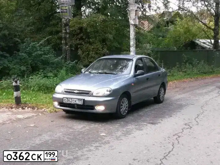 Фото автомобиля CHEVROLET LANOS, 2008 — госномер К621ВВ761. Цвет: Серебристый