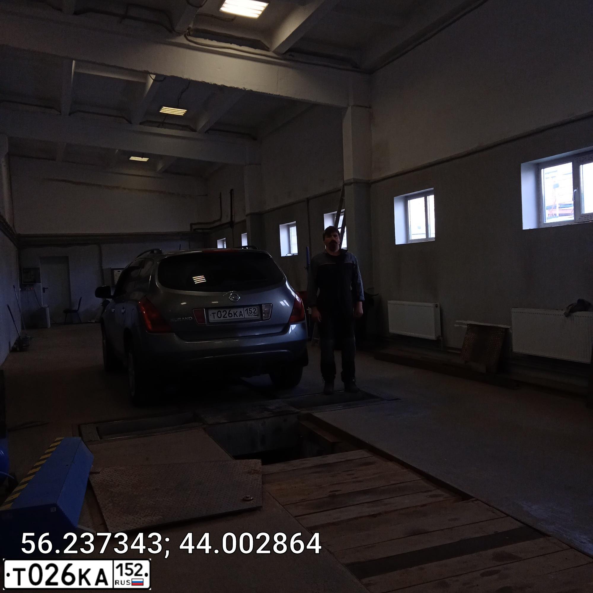 Фото автомобиля NISSAN MURANO, 2006 — госномер Х593ОХ152. Цвет: СЕРЫЙ