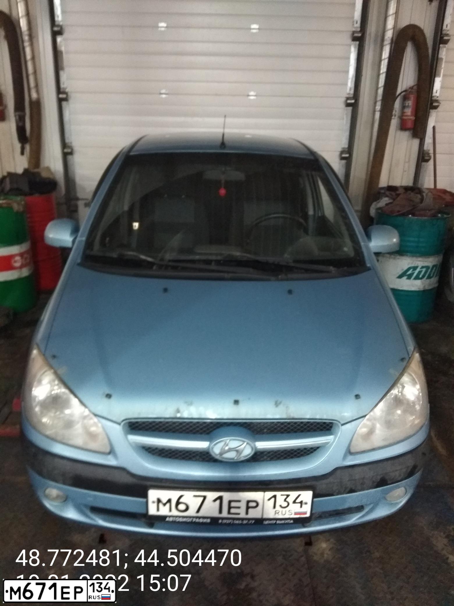 Фото автомобиля HYUNDAI GETZ, 2008 — госномер М671ЕР134. Цвет: голубой