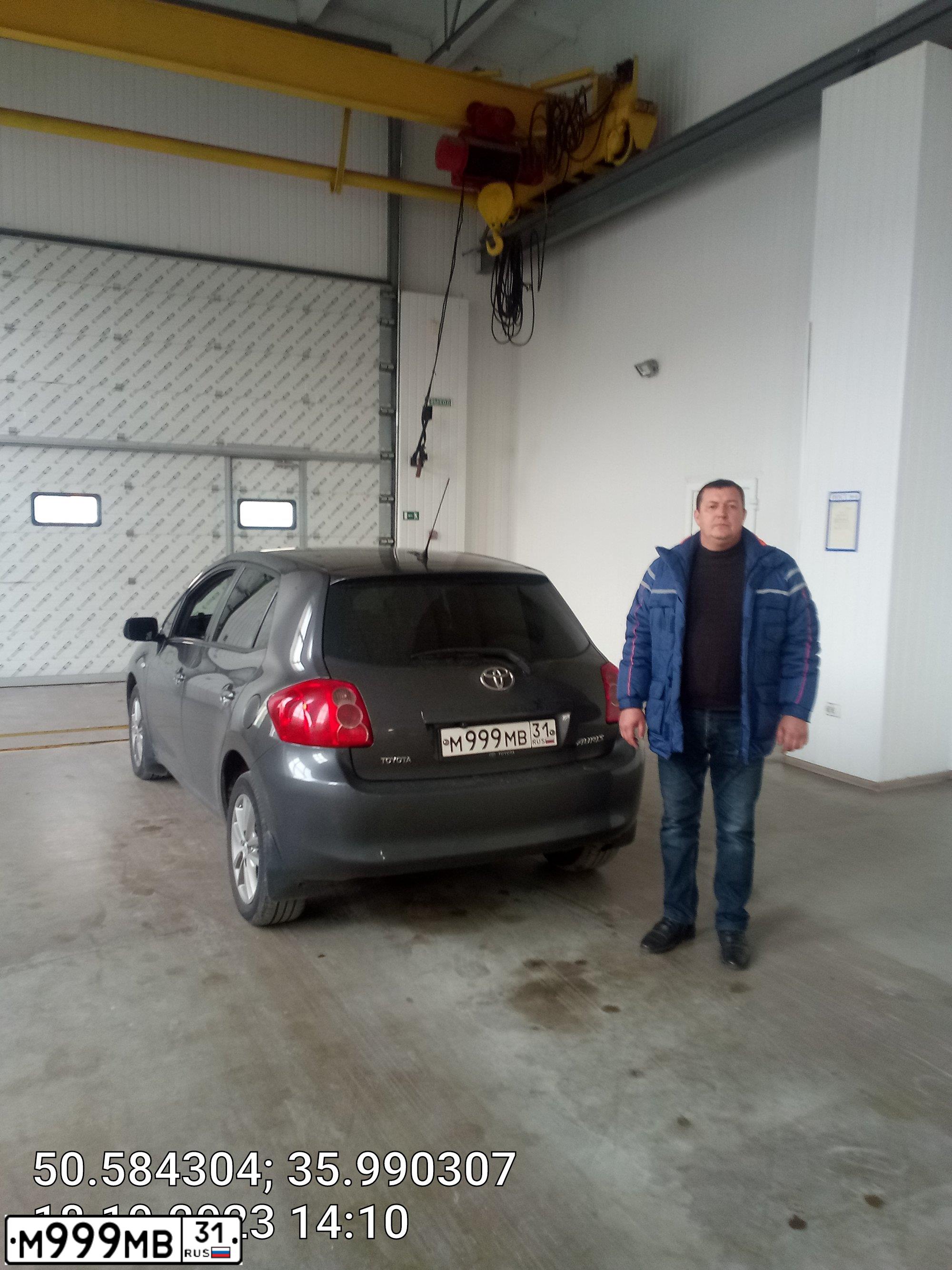Фото автомобиля MERCEDES E-KLASSE, 2013 — госномер О400КО31. Цвет: Белый