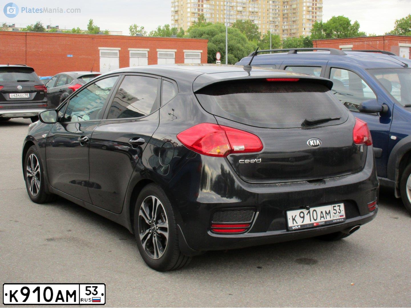 Фото автомобиля KIA CEE'D, 2016 — госномер К910АМ53. Цвет: ЧЕРНЫЙ ПЕРЛАМУТР
