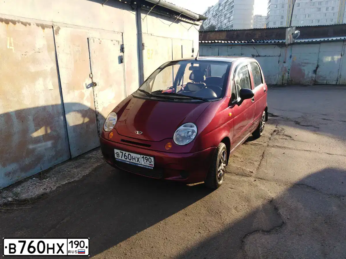 Фото автомобиля DAEWOO MATIZ, 2011 — госномер В760НХ190. Цвет: СПЕЛАЯ ВИШНЯ