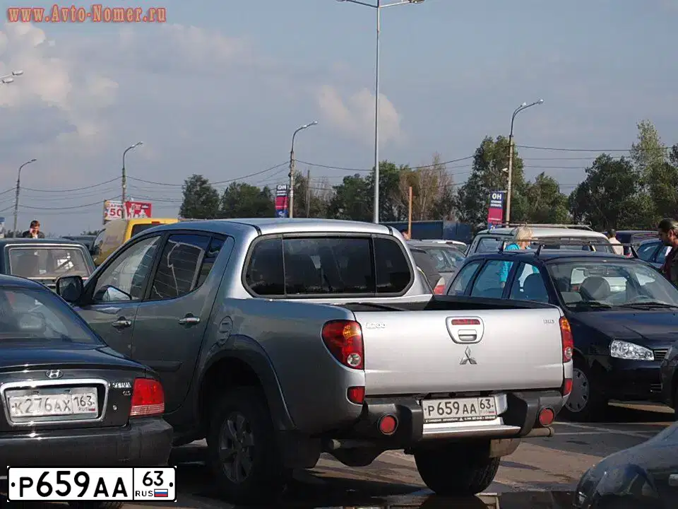 Фото автомобиля MITSUBISHI L 200, 2007 — госномер Р659АА63. Цвет: СЕРЕБРИСТЫЙ