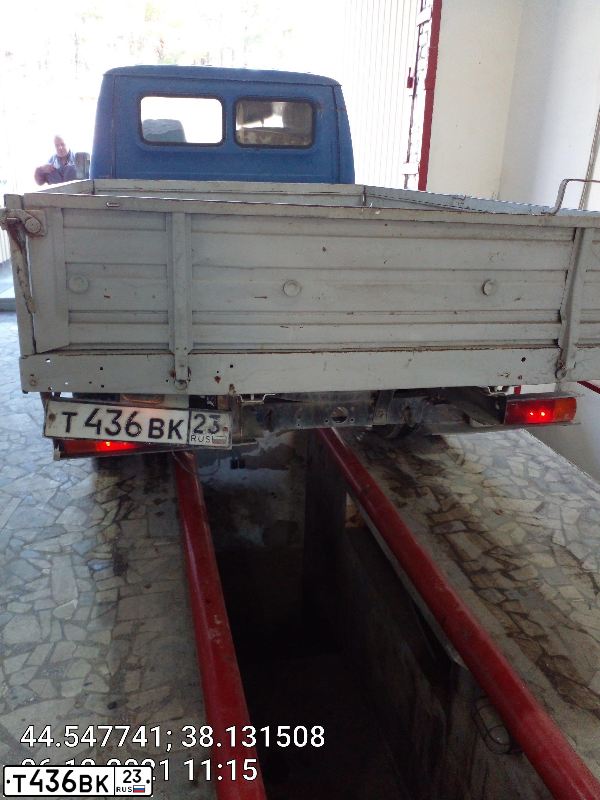 Фото автомобиля GAZ 3302 EL, 1996 — госномер Т436ВК23. Цвет: СИНИЙ