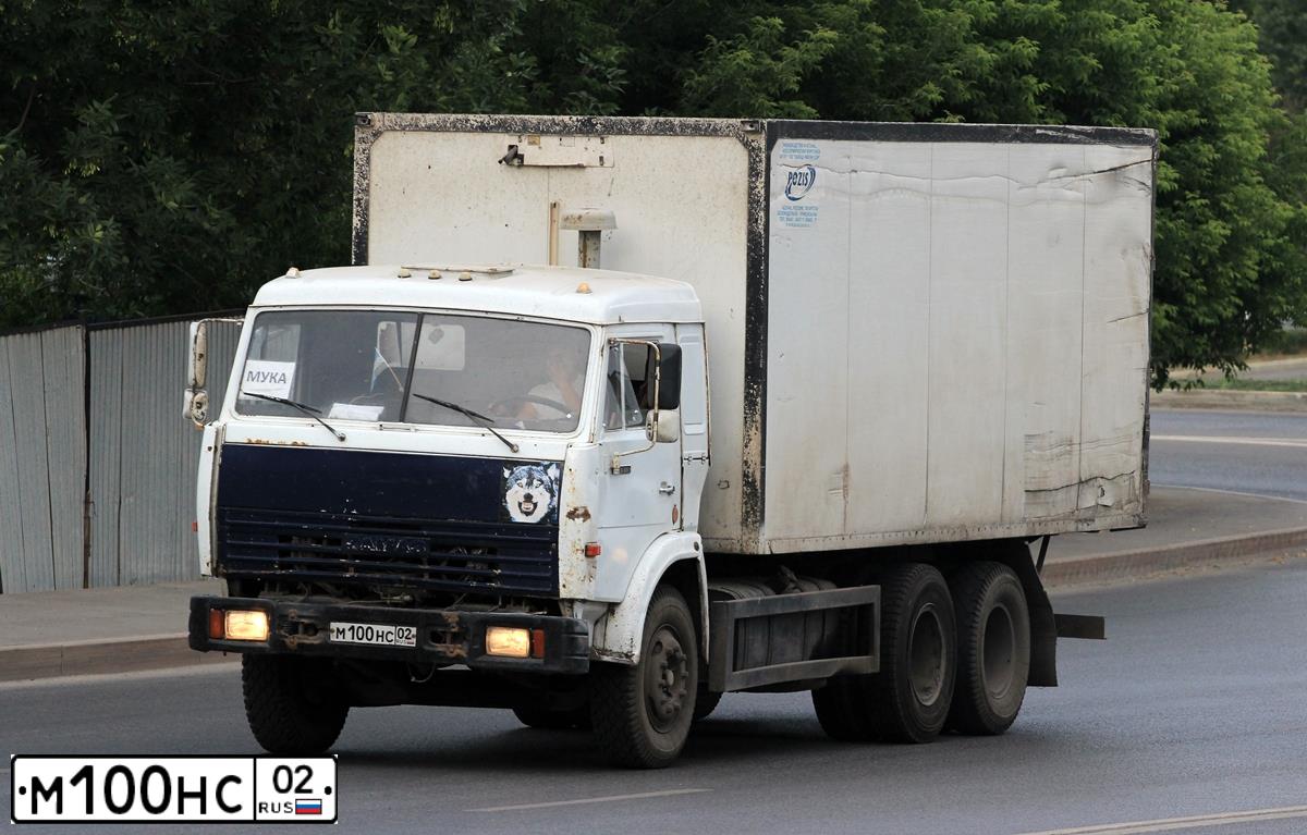 Фото автомобиля КАМАЗ53215N, 2004 — госномер Х932ВМ02. Цвет: Белый