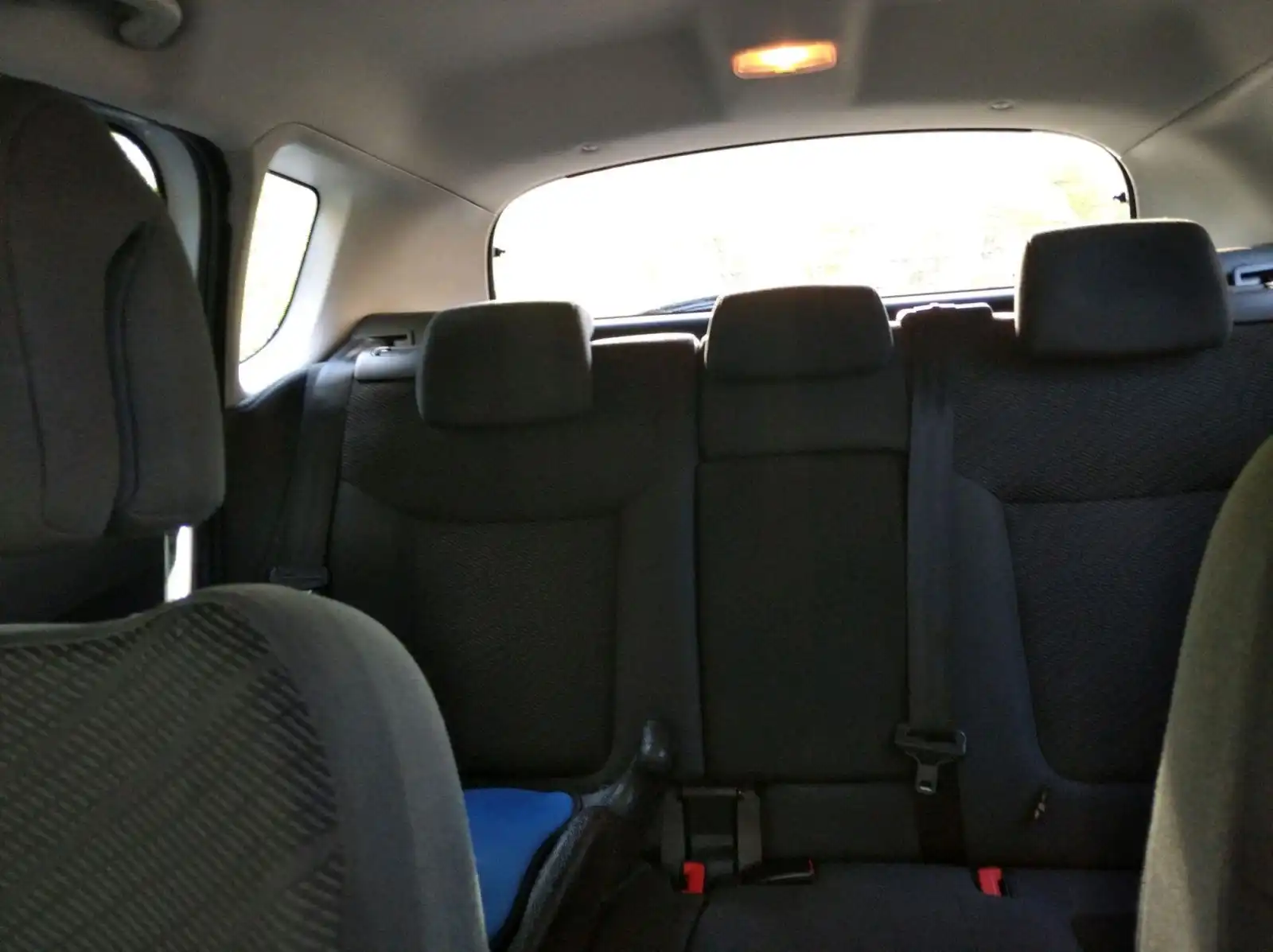 Фото автомобиля PEUGEOT 3008, 2012 — госномер В360УО76. Цвет: Белый