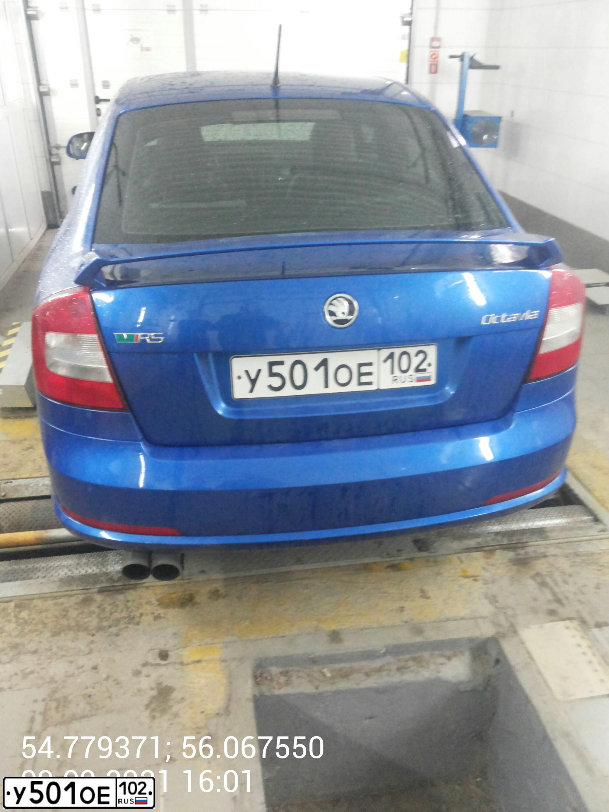 Фото автомобиля SKODA OCTAVIA, 2010 — госномер С777КВ56. Цвет: СИНИЙ