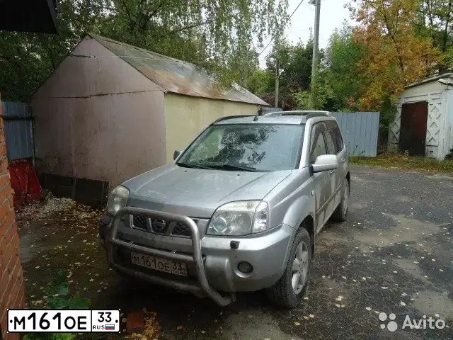 Фото автомобиля NISSAN X-TRAIL, 2005 — госномер М161ОЕ33. Цвет: СЕРЕБРИСТЫЙ