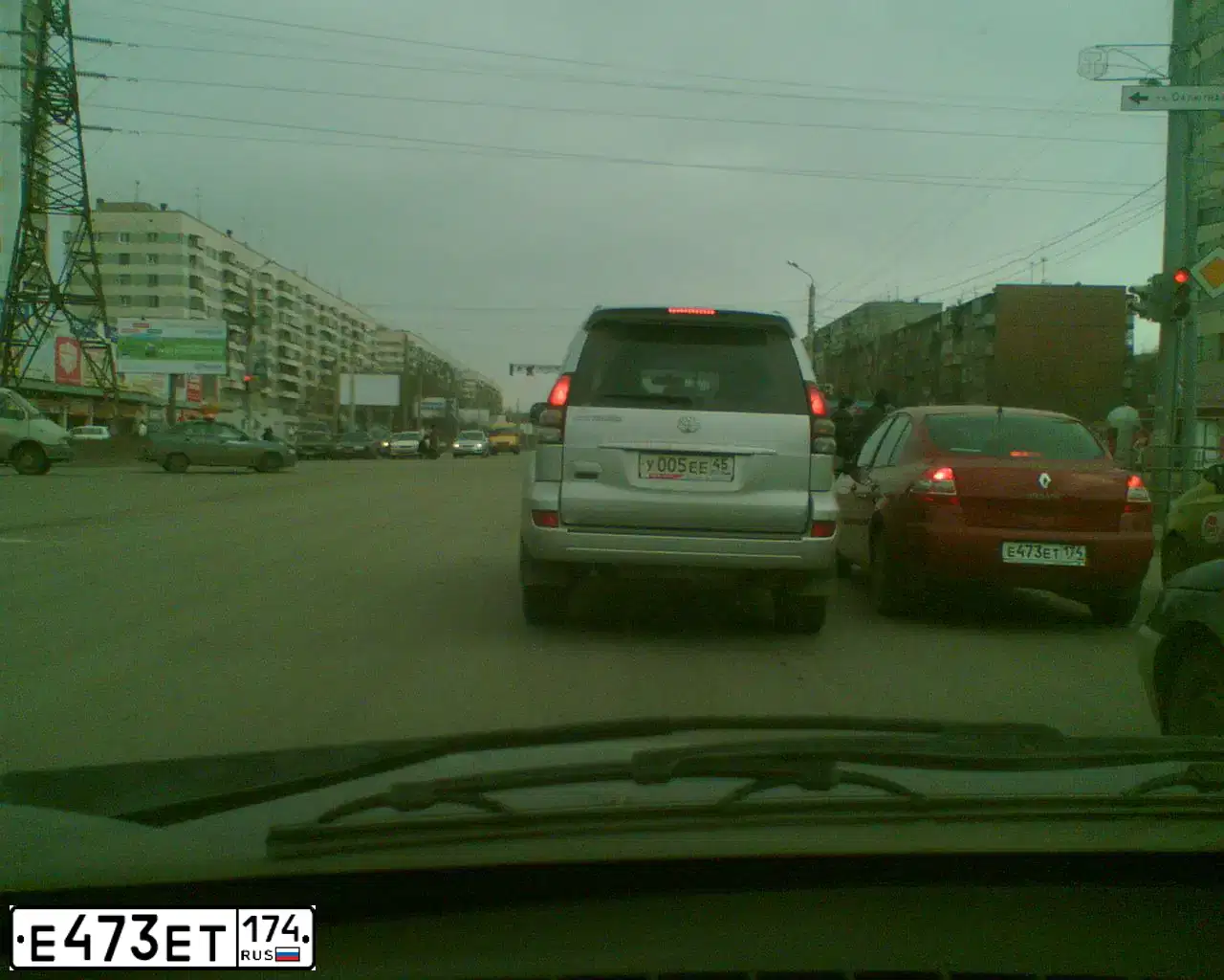 Фото автомобиля RENAULT MEGANE, 2008 — госномер В767КЕ174. Цвет: Красный