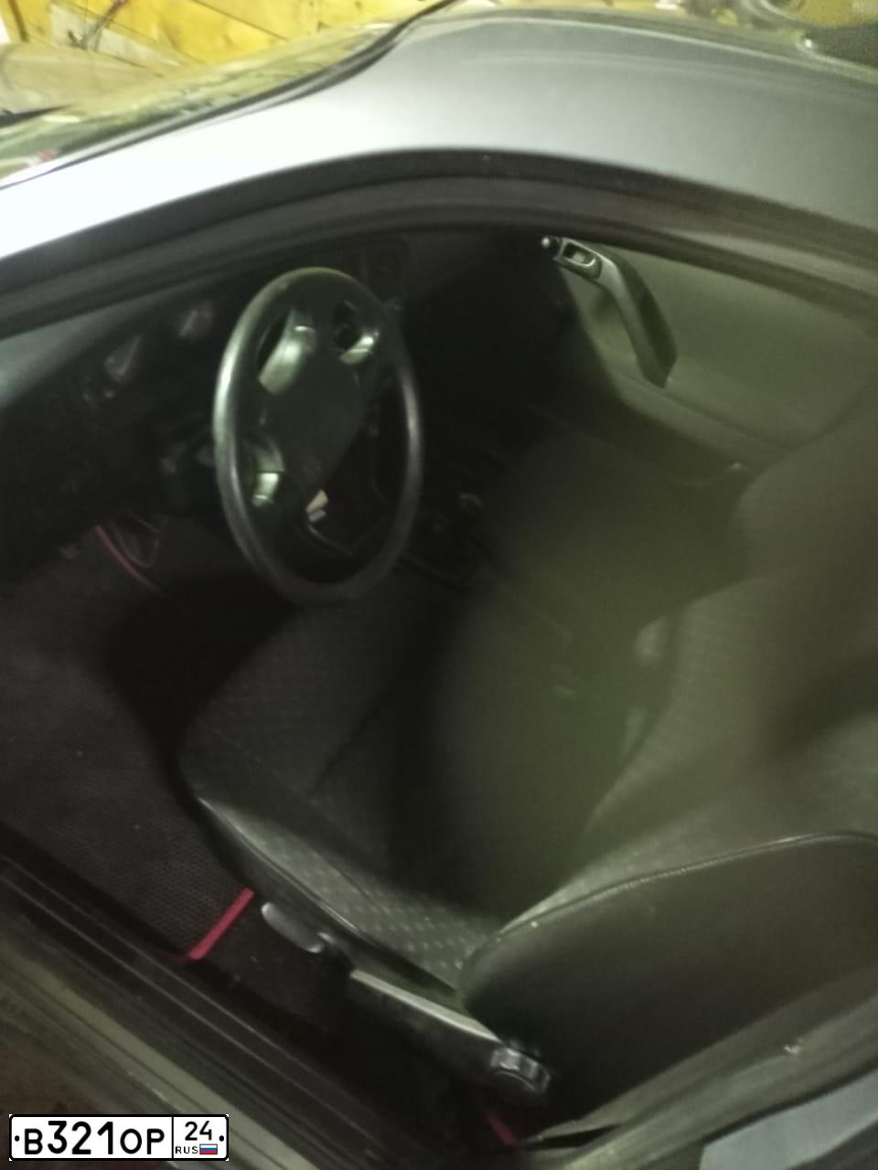 Фото автомобиля VOLKSWAGEN PASSAT, 1994 — госномер С961ОТ124
