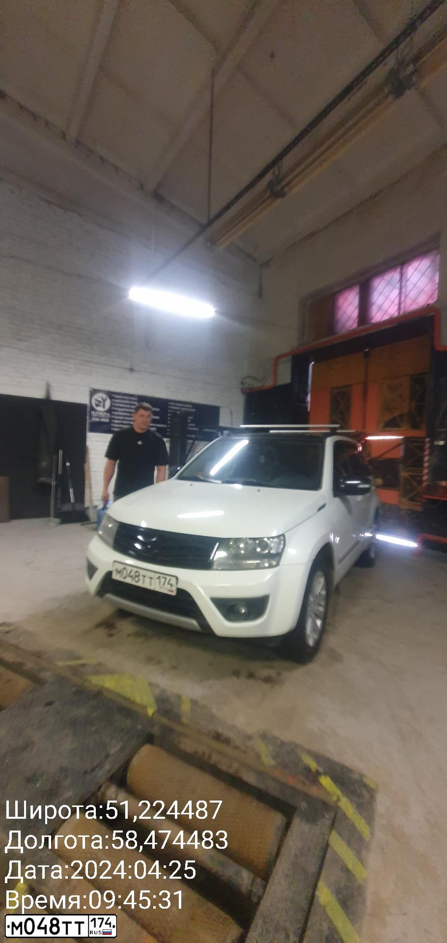 Фото автомобиля SUZUKI /GRAND/ VITARA, 2012 — госномер К535АС156. Цвет: Белый