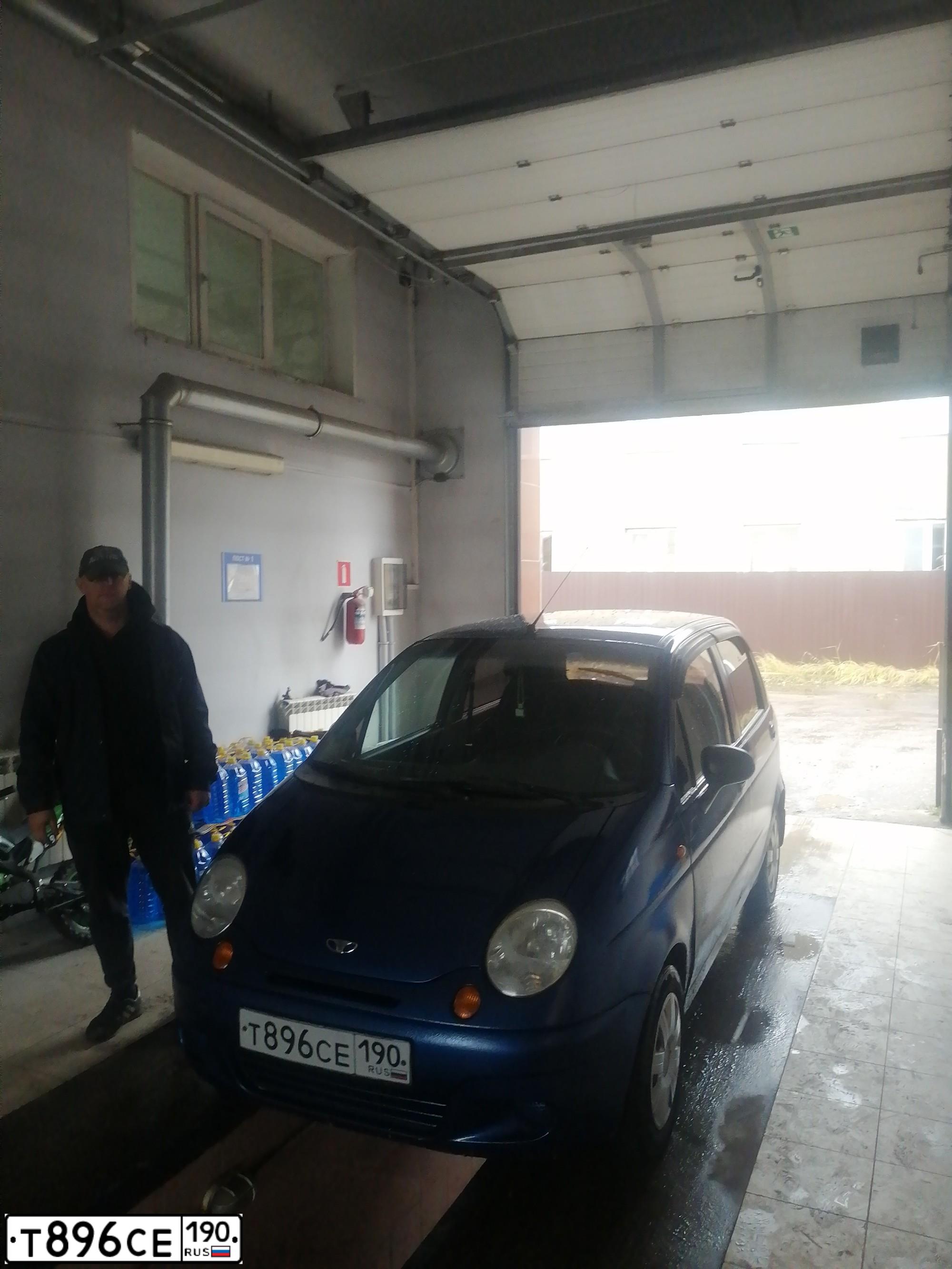 Фото автомобиля DAEWOO O MATIZ, 2008 — госномер М007НЕ190. Цвет: синий