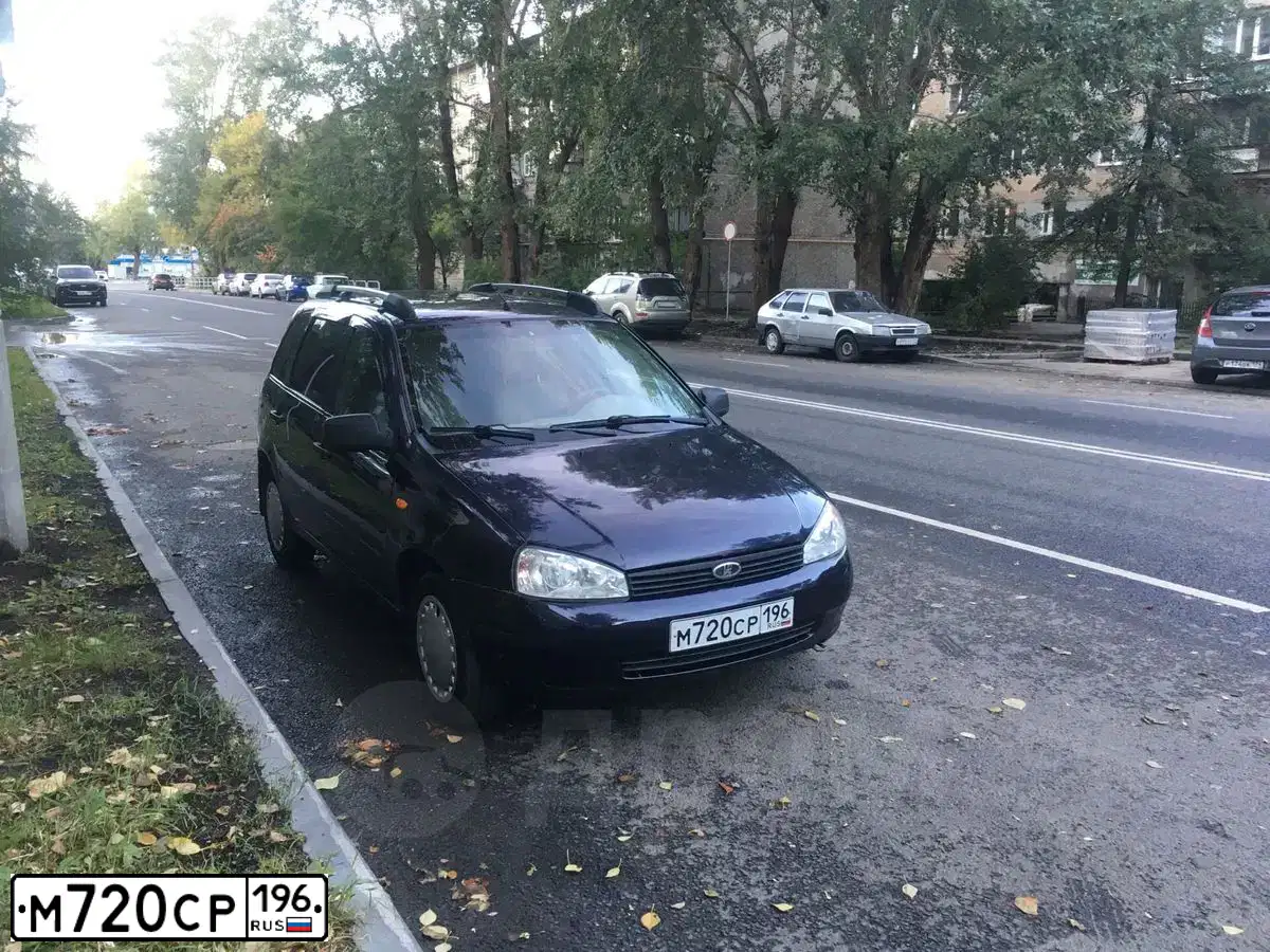 Фото автомобиля LADA 1117 KALINA, 2008 — госномер С830УХ174. Цвет: СИНЕ-ФИОЛЕТОВЫЙ