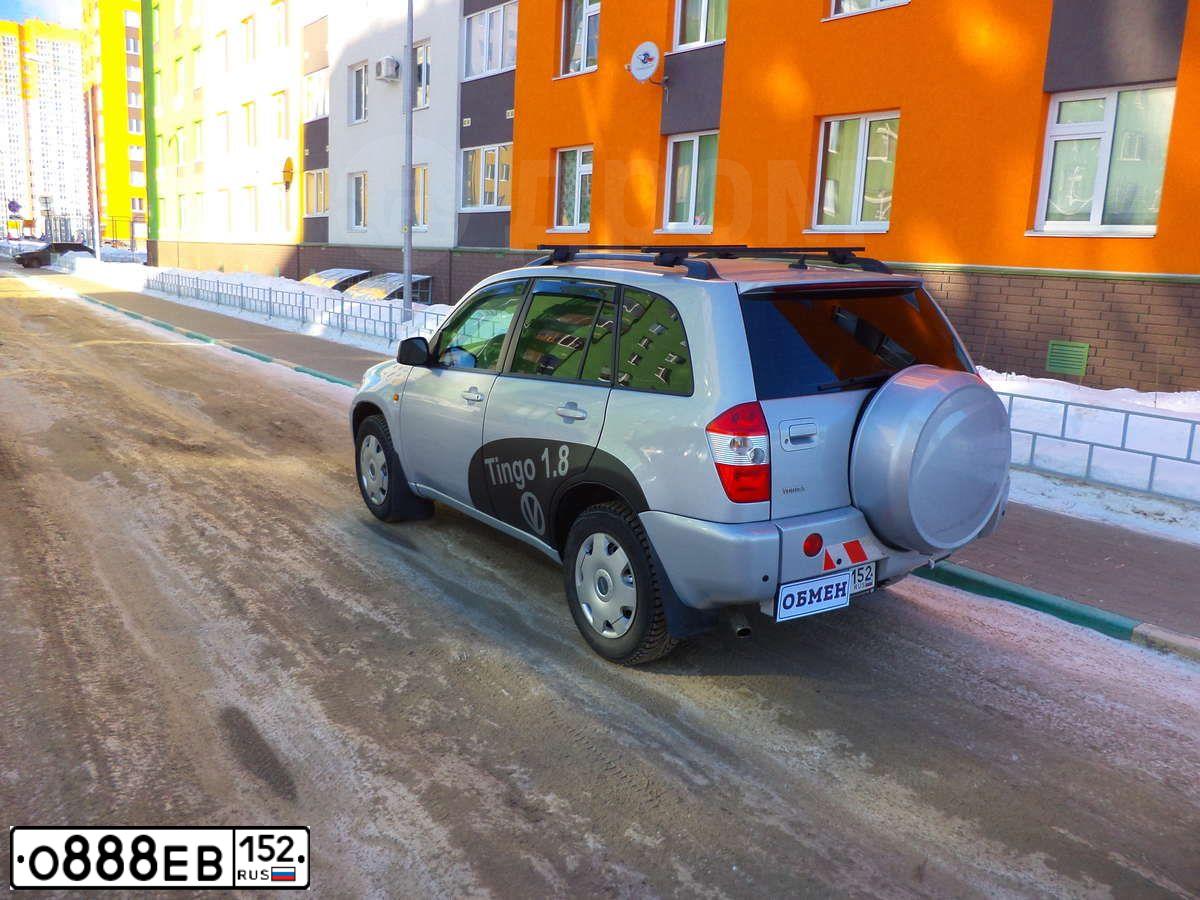 Фото автомобиля TOYOTA AVENSIS, 2004 — госномер С354УМ70. Цвет: СЕРЕБРИСТЫЙ