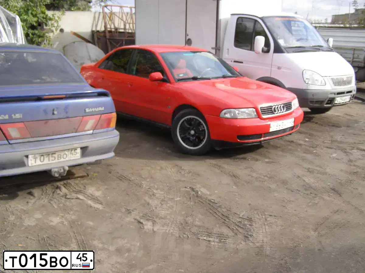 Фото автомобиля LADA 2115 SAMARA, 2003 — госномер Т015ВО45. Цвет: СЕРЕБРИСТЫЙ ЯРКО-СИНИЙ