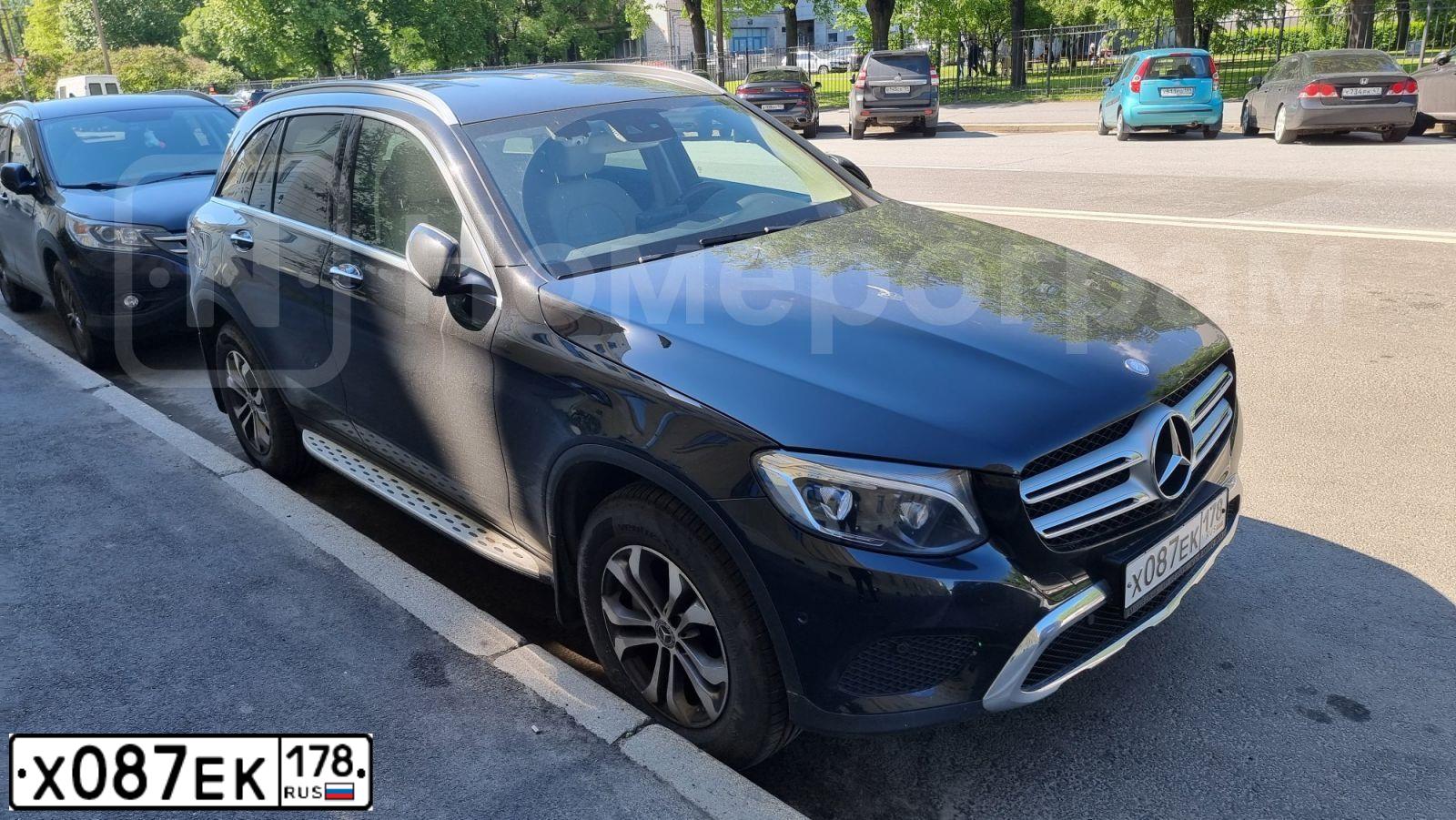 Фото автомобиля MERCEDES GLC-KLASSE, 2017 — госномер В297СХ147. Цвет: ЧЕРНЫЙ