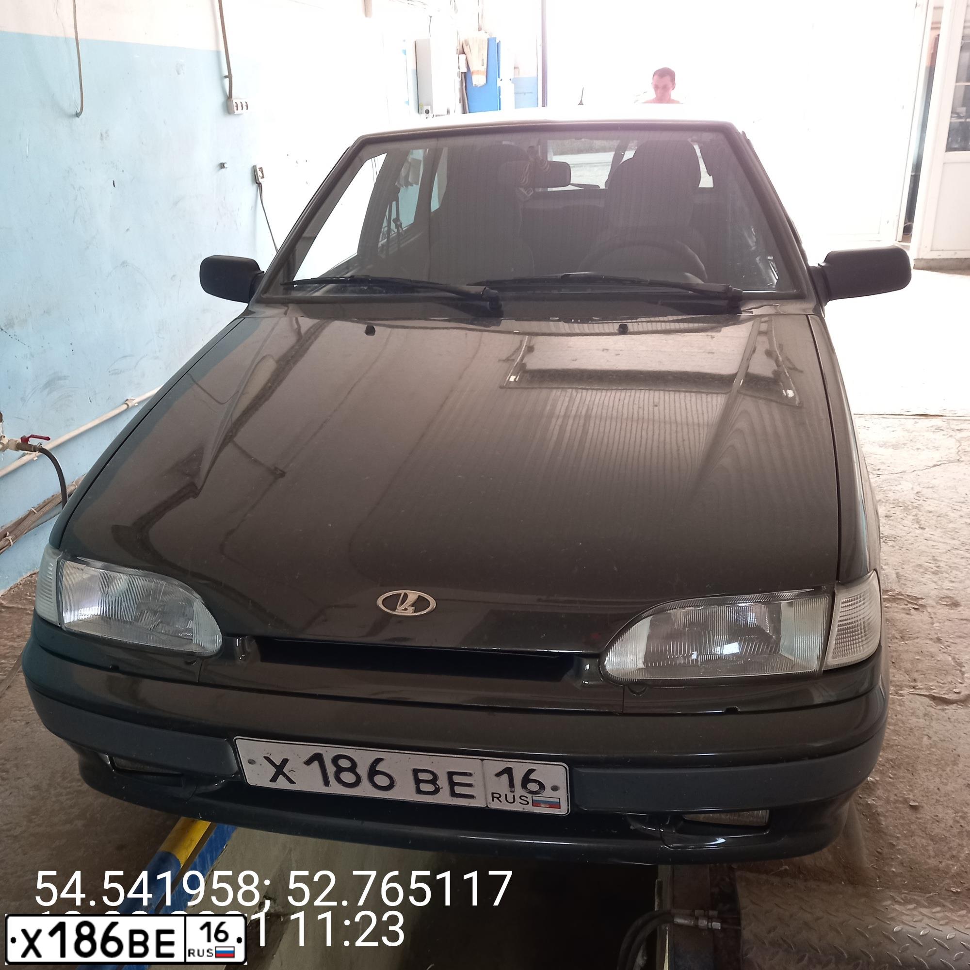 Фото автомобиля LADA 2114, 2006 — госномер Е203СХ702