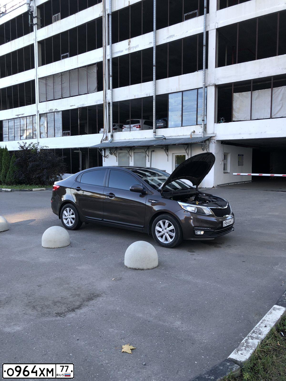 Фото автомобиля MERCEDES-BENZ C-CLASS, 2013 — госномер Е914ТТ124. Цвет: ЧЕРНЫЙ