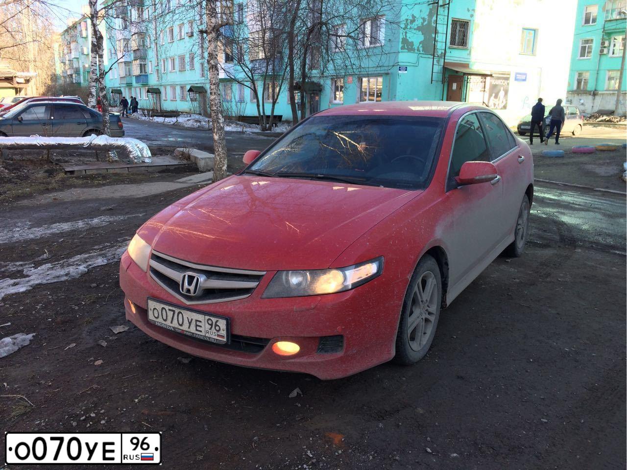 Фото автомобиля MITSUBISHI LANCER, 2006 — госномер А644ЕК196. Цвет: СЕРЫЙ