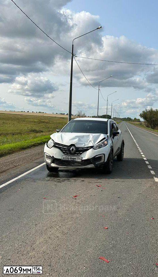 Фото автомобиля RENAULT KAPTUR, 2020 — госномер А069ММ156. Цвет: Белый