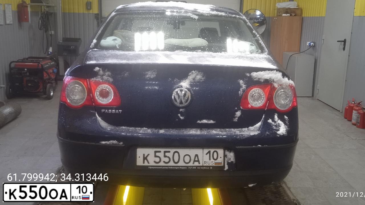 Фото автомобиля ФОЛЬКСВАГЕН ПАССАТ, 2010 — госномер Н769МХ10. Цвет: ТЕМНО-СИНИЙ