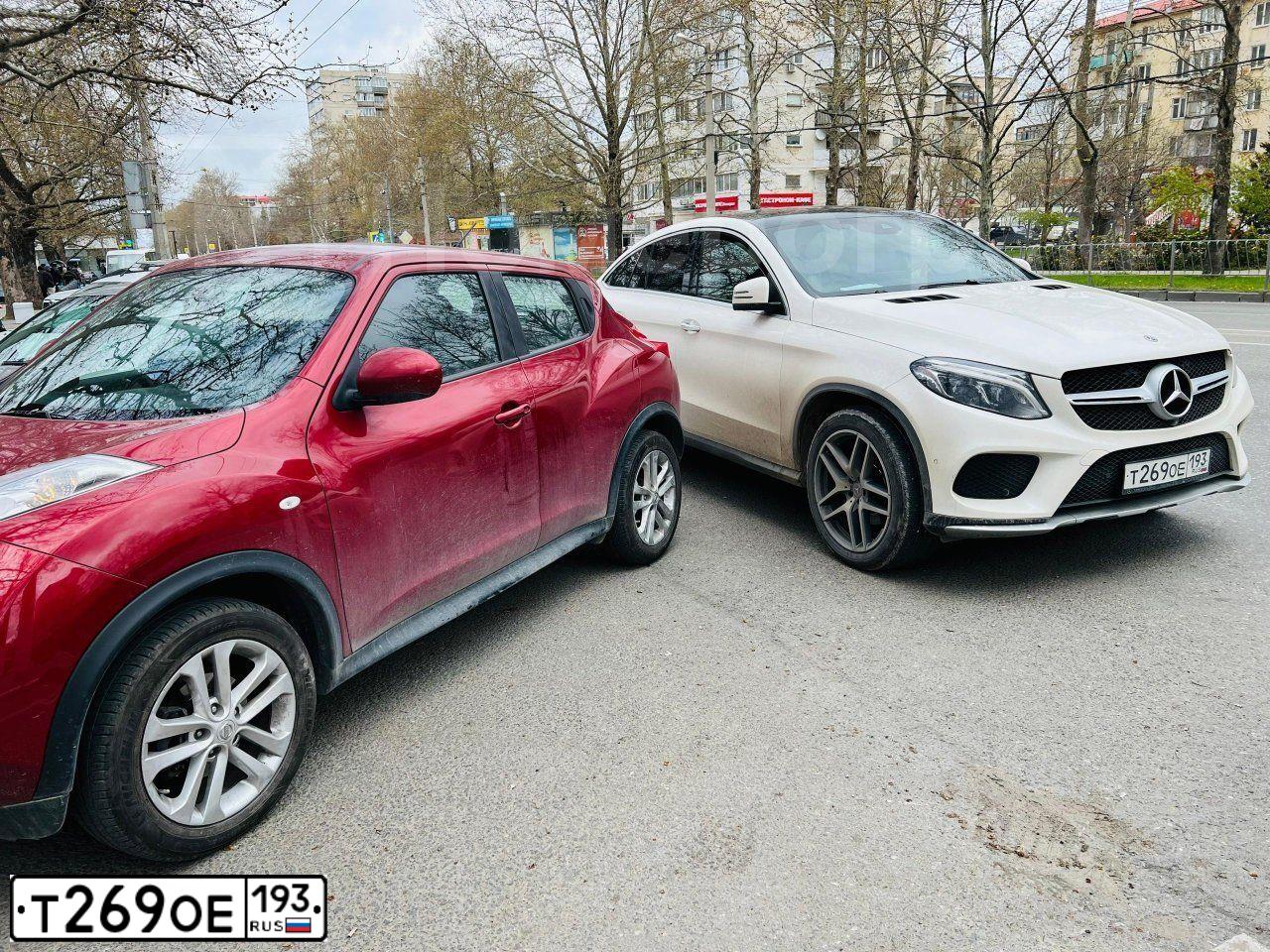 Фото автомобиля МЕРСЕДЕС-БЕНЦ GLE 350 D 4MATIC, 2018 — госномер В104ЕС92. Цвет: Белый