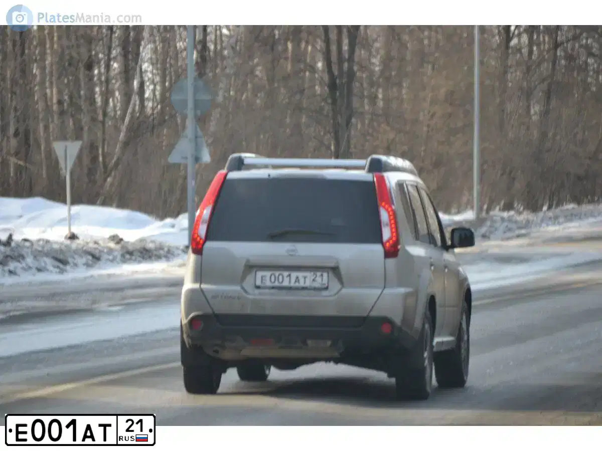 Фото автомобиля KIA SPORTAGE, 2009 — госномер В142ТВ21. Цвет: ПЕРЛАМУТРОВО-СЕРЕБРИСТЫЙ