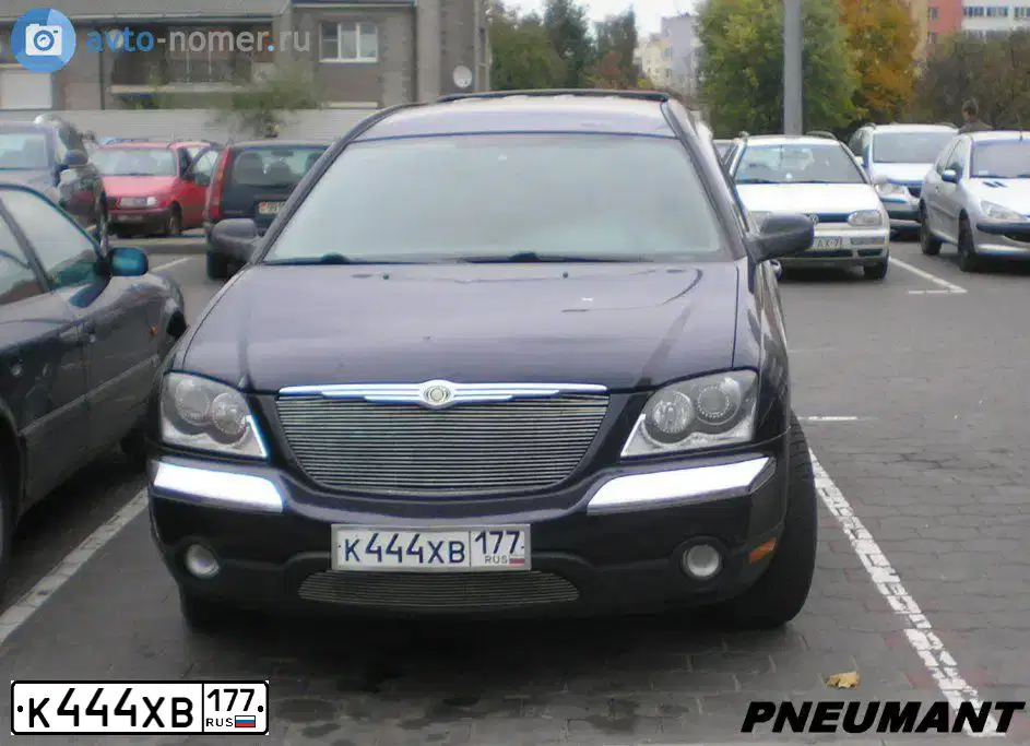 Фото автомобиля CHRYSLER PACIFICA, 2004 — госномер М420ТУ750. Цвет: ТЕМНО-СИНИЙ