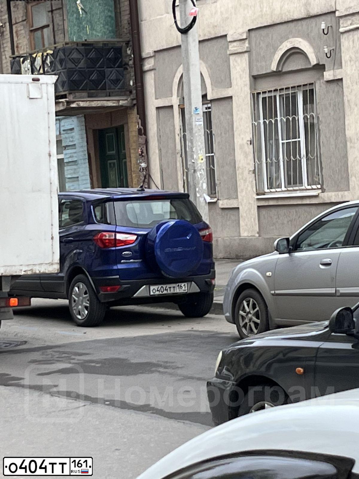 Фото автомобиля FORD ECOSPORT, 2018 — госномер О404ТТ161. Цвет: СИНИЙ