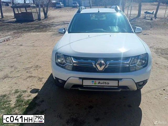Фото автомобиля RENAULT DUSTER, 2017 — госномер С041НН790. Цвет: Белый
