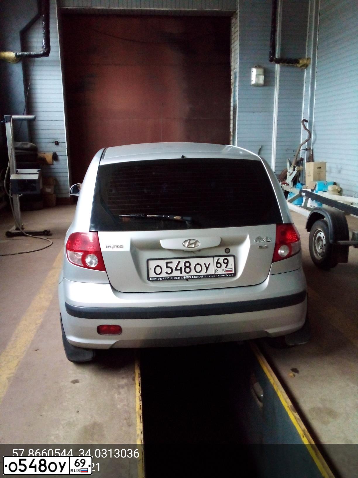 Фото автомобиля HYUNDAI GETZ, 2002 — госномер О548ОУ69. Цвет: СЕРЕБРИСТЫЙ