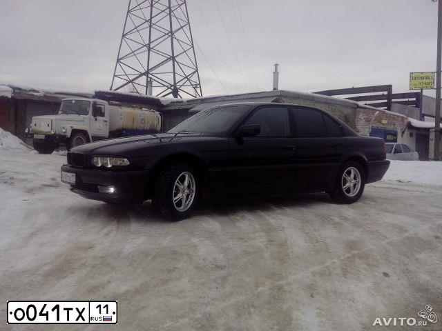 Фото автомобиля BMW W SERIE 7, 1999 — госномер О200НР78. Цвет: ЧЕРНЫЙ