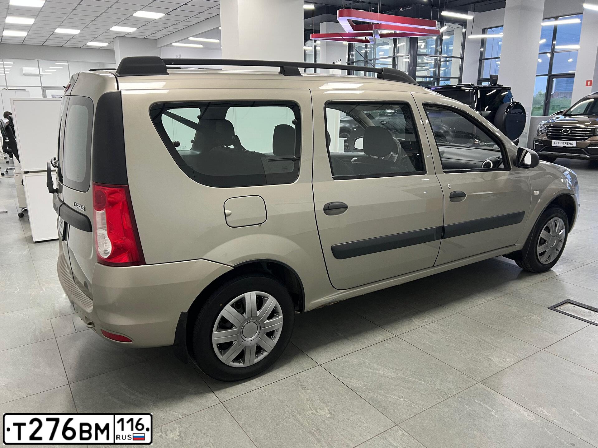 Фото автомобиля LADA LARGUS, 2013 — госномер Т276ВМ116. Цвет: СЕРО БЕЖЕВЫЙ