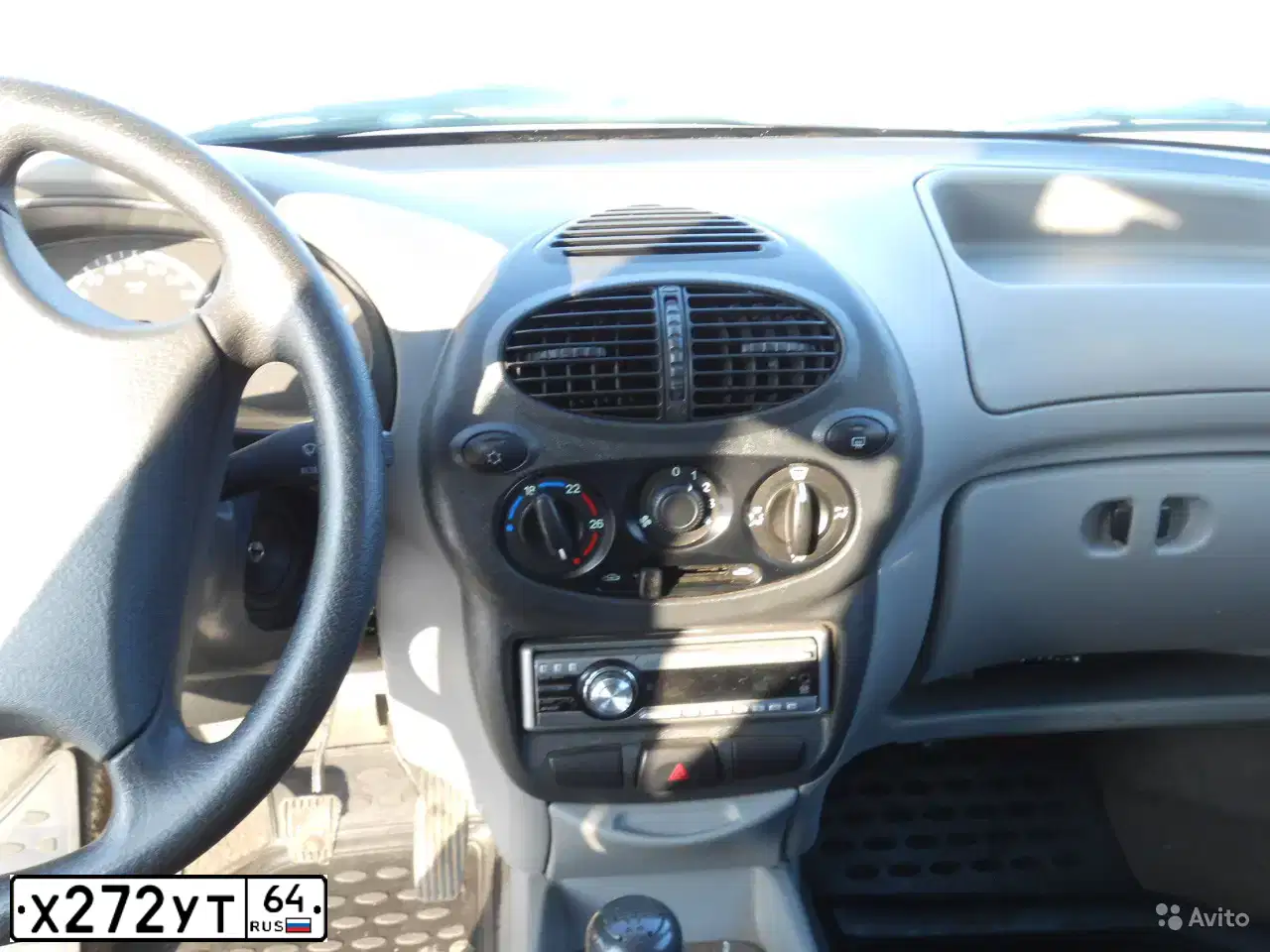 Фото автомобиля LADA 1119 KALINA, 2012 — госномер Х272УТ64. Цвет: ТЕМНО СЕРЫЙ МЕТАЛЛИК