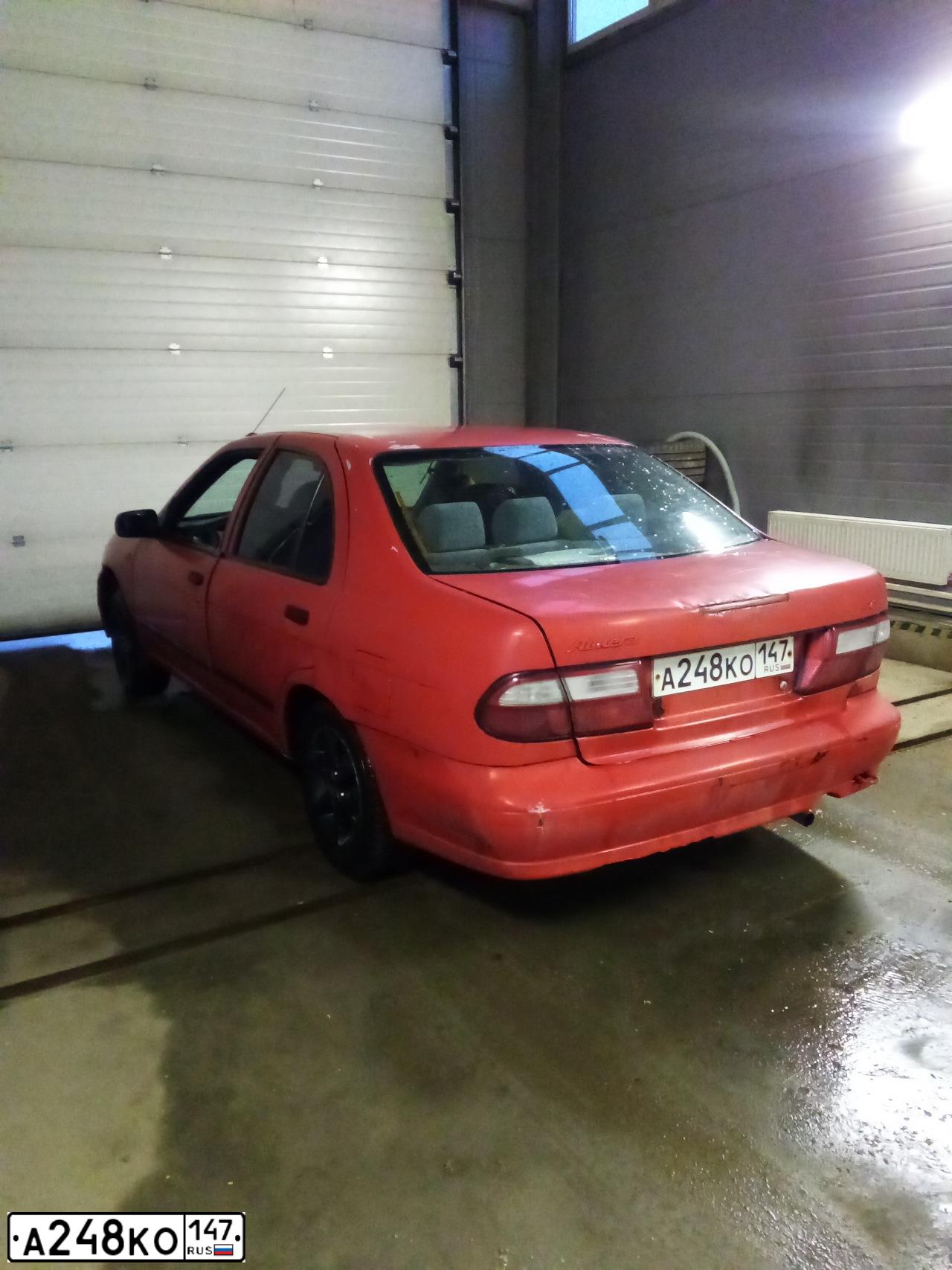 Фото автомобиля NISSAN ALMERA, 1998 — госномер М033ТА60. Цвет: Красный