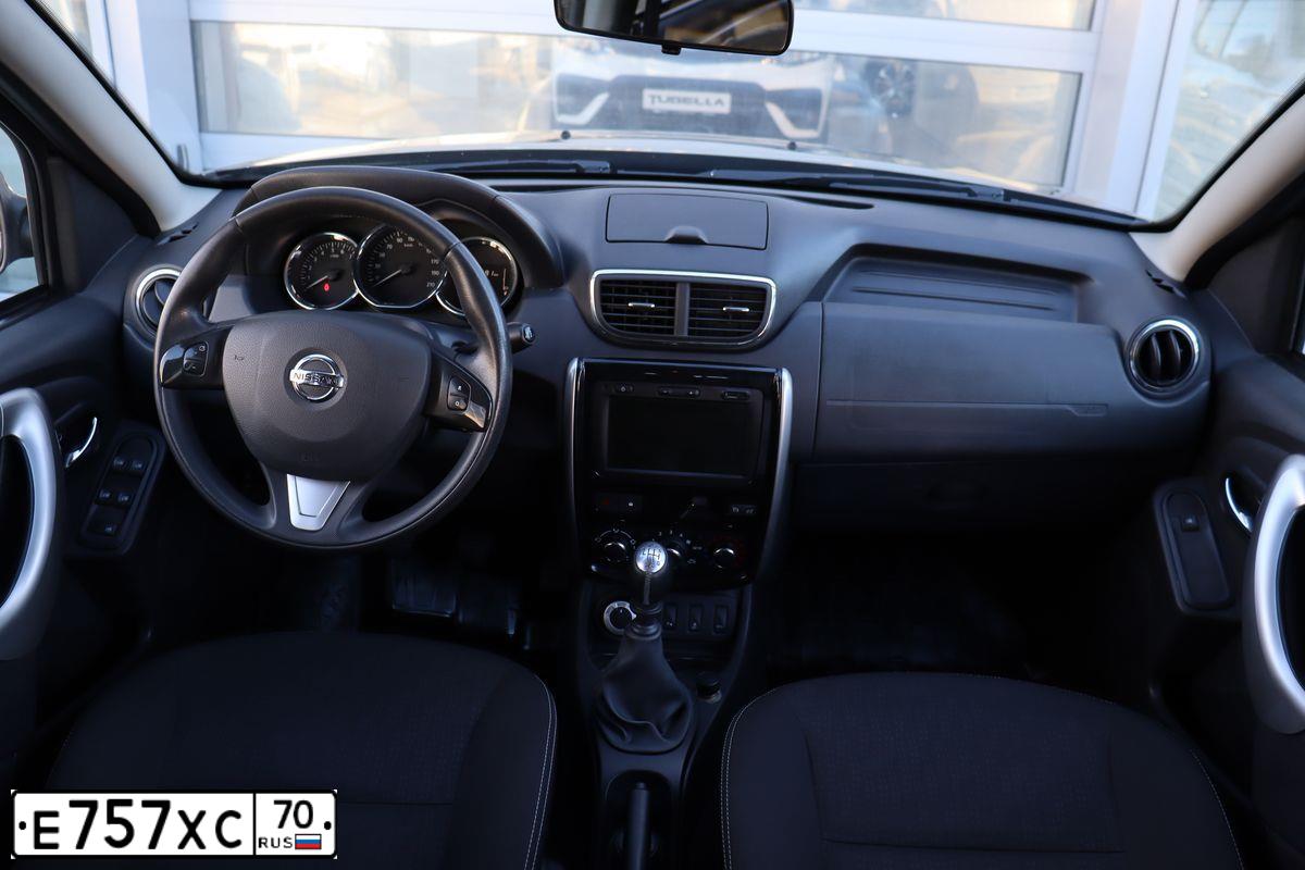 Фото автомобиля NISSAN TERRANO, 2019 — госномер О513РВ196. Цвет: ЧЕРНЫЙ