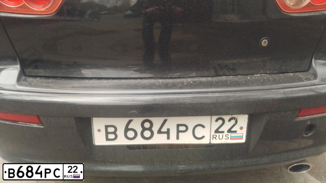 Фото автомобиля MITSUBISHI LANCER, 2008 — госномер В684РС22. Цвет: ЧЕРНЫЙ