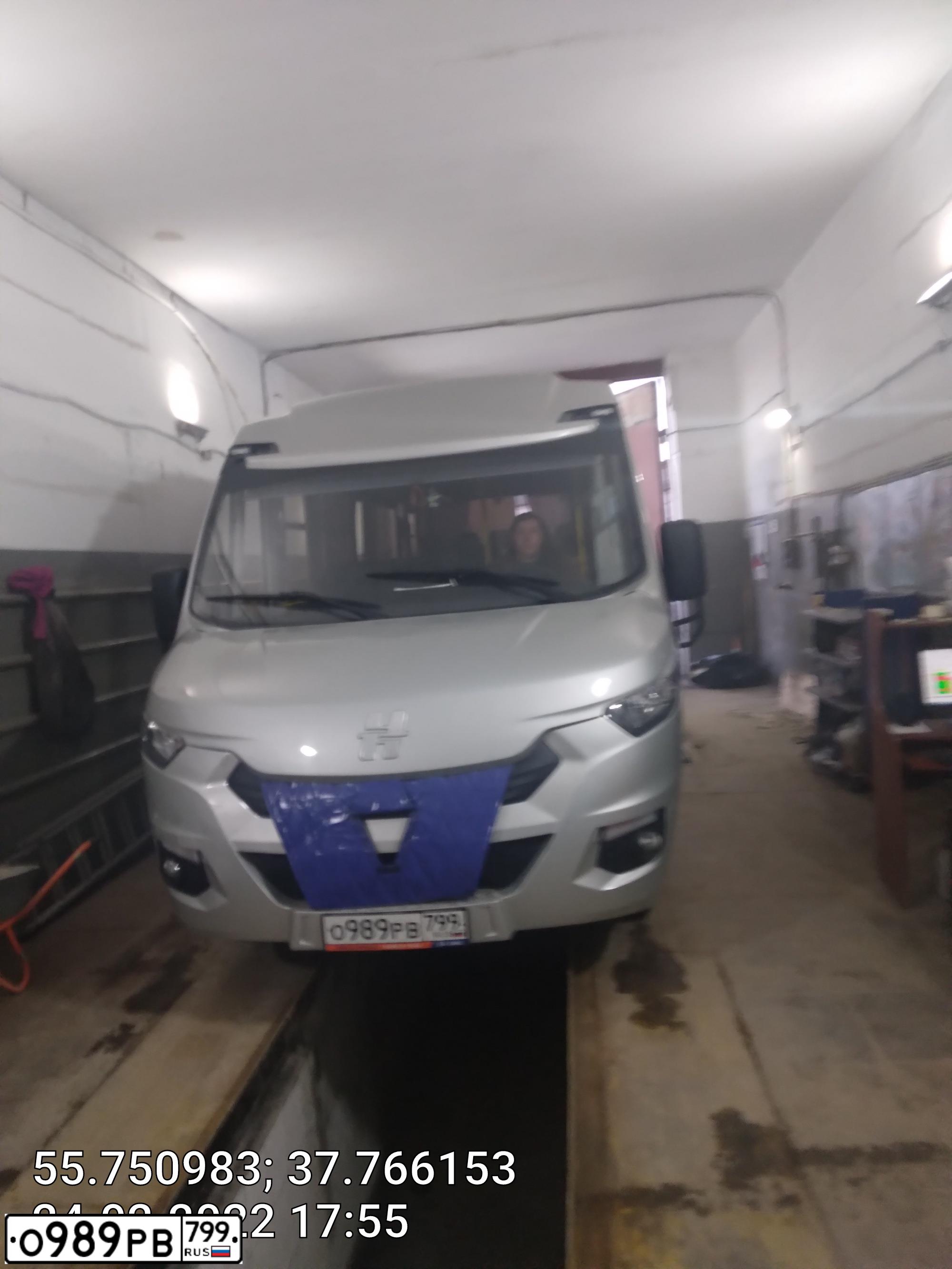 Фото автомобиля NEMAN N 4202, 2019 — госномер Е636КВ136. Цвет: СЕРЫЙ МЕТАЛЛ