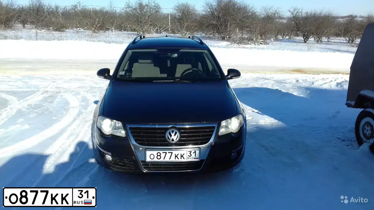 Фото автомобиля VOLKSWAGEN PASSAT, 2007 — госномер О877КК31. Цвет: ТЕМНО-КОРИЧНЕВЫЙ